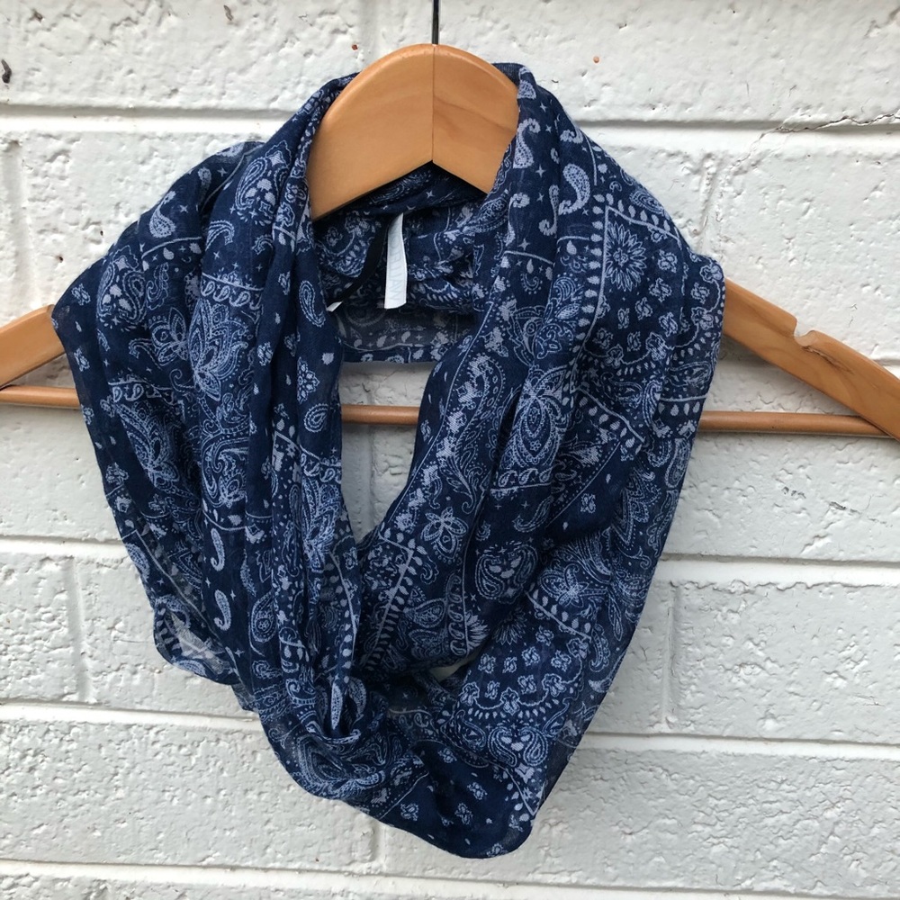 Wallflower Infinity Scarf